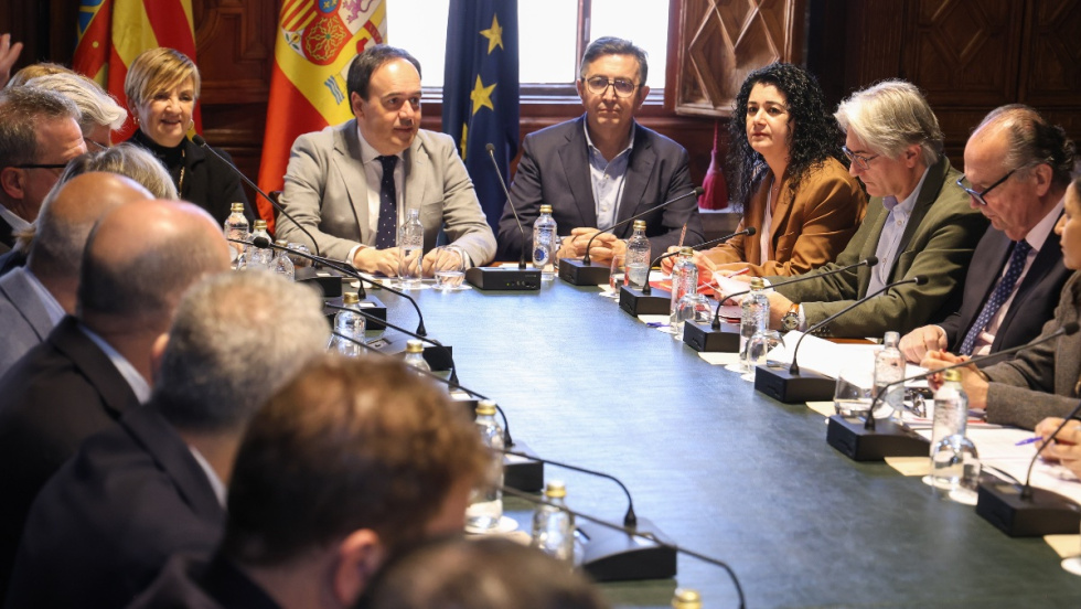 Pérez Llorca anuncia un plan de 300 millones para la industria de la Comunitat por la guerra de Irán