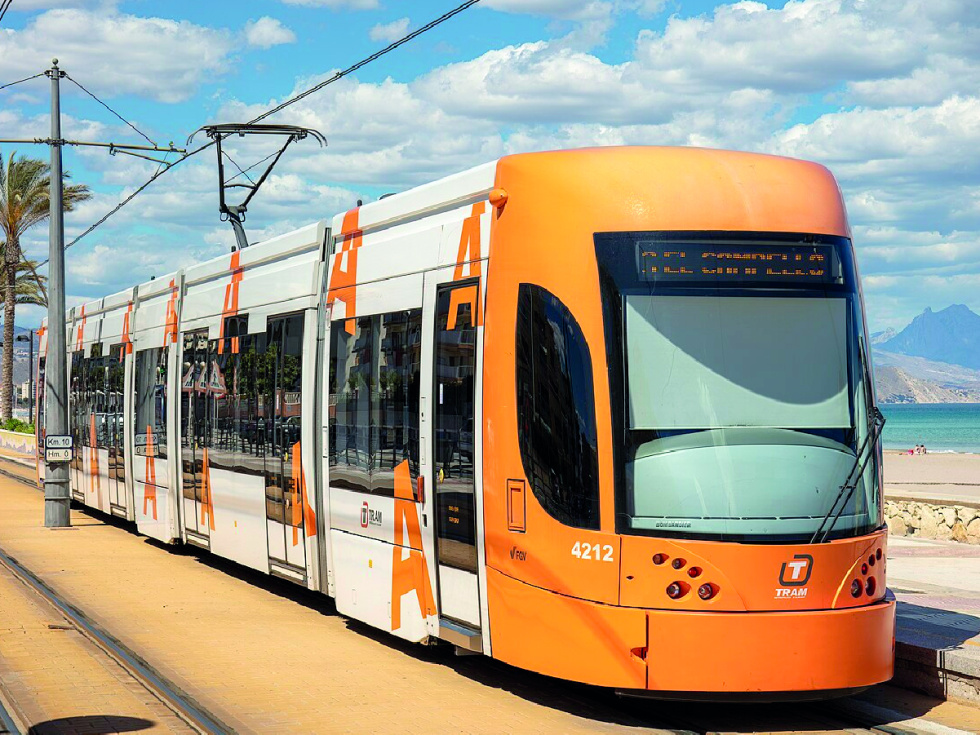 Alicante contará con 30 nuevas plazas de empleo público para reforzar el TRAM d’Alacant