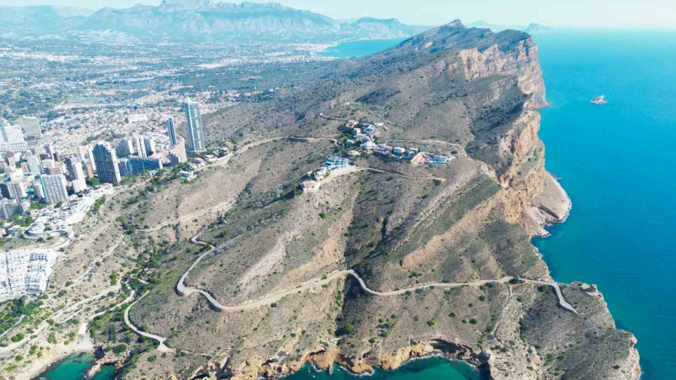 Benidorm crea una comisión técnica para ejecutar el acuerdo del APR-7 de Serra Gelada