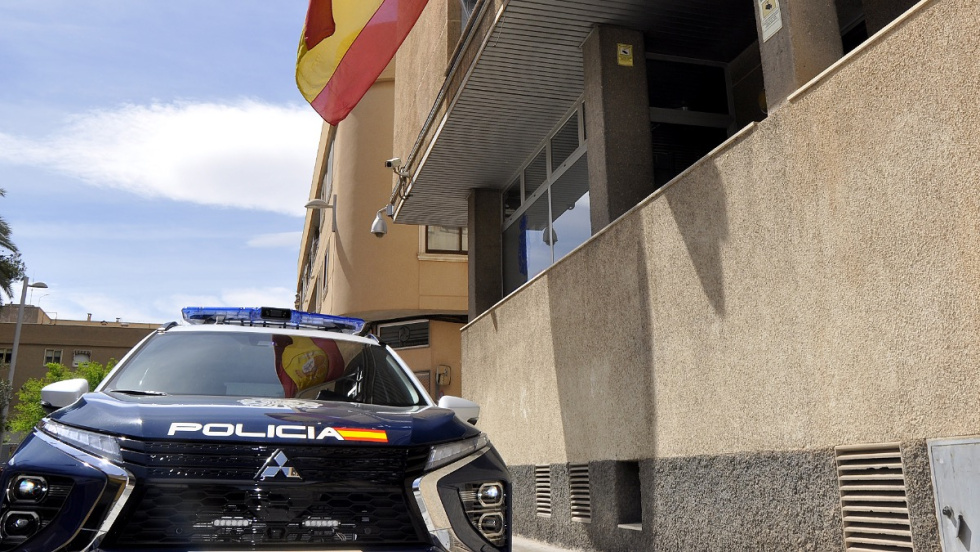 Empadronamientos a extranjeros con datos falsos por 650 euros: dos detenidos en Elda