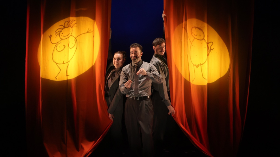 El Teatro Arniches acoge el espectáculo familiar de marionetas ‘El fantástico viaje de Jonás el espermatozoide’