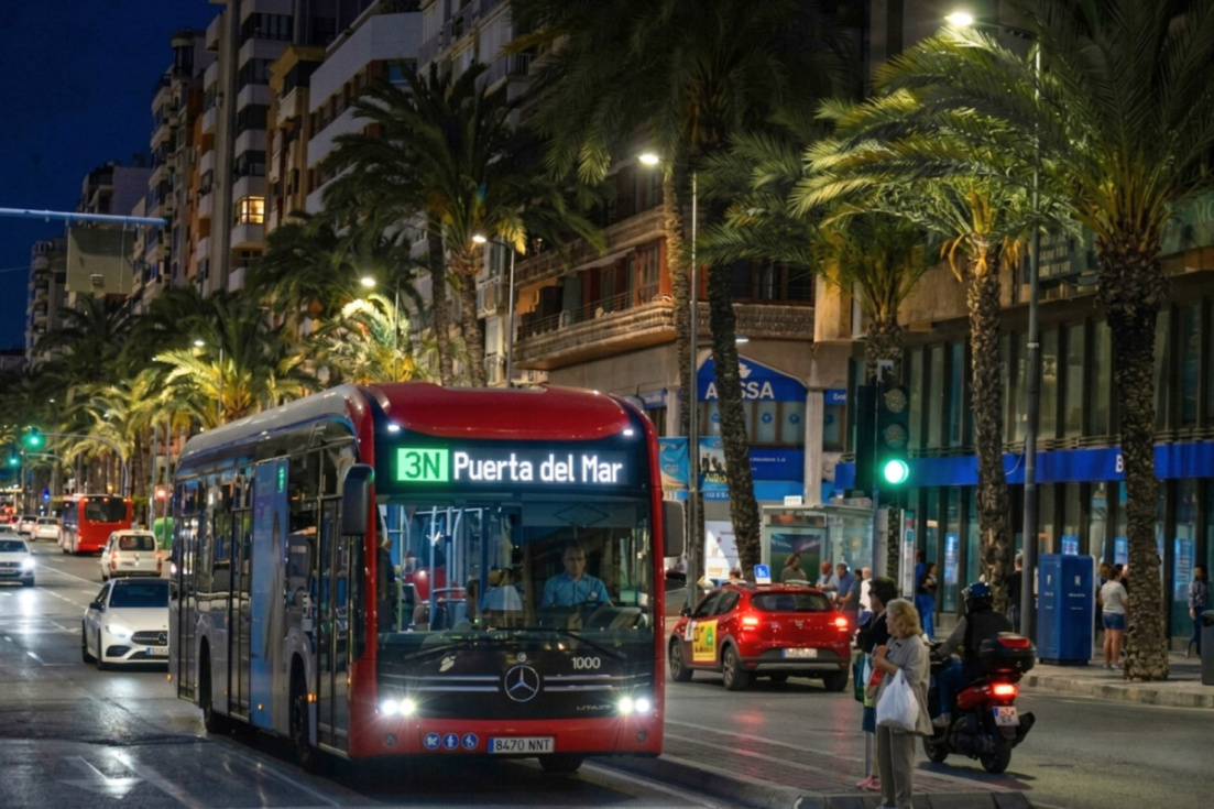 Alicante ampl&iacute;a el servicio nocturno de autobuses durante toda la Semana Santa