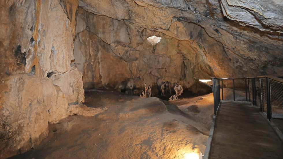 Beniarrés retoma las visitas guiadas a la Cova de l’Or, uno de los grandes yacimientos neolíticos de Europa
