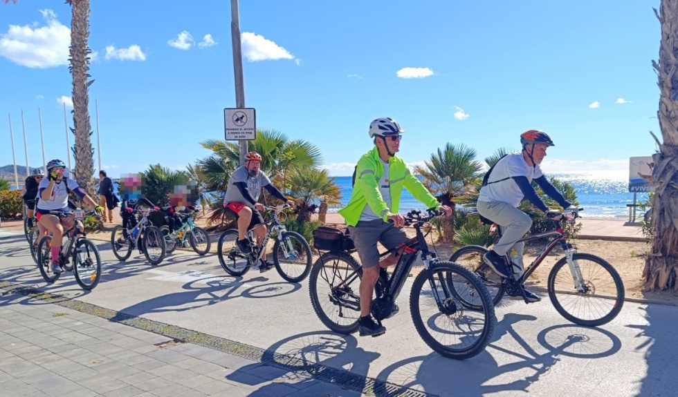 Más de 700 personas participan en la 26ª edición del Día de la Bici de Villajoyosa