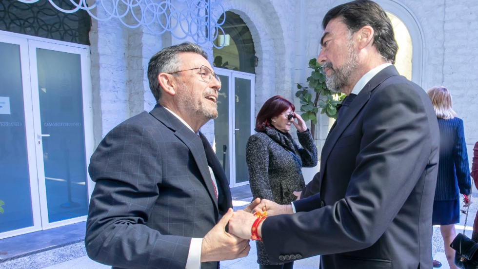 Barcala defiende la cooperación institucional para mantener la seguridad en Alicante