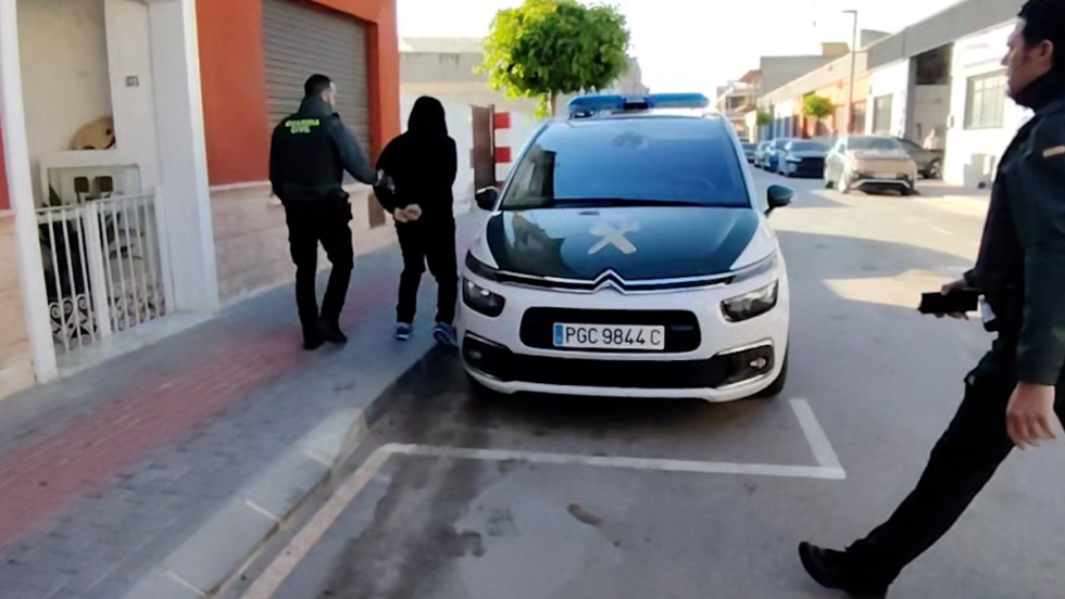 Detenido por la Guardia Civil en Dolores.