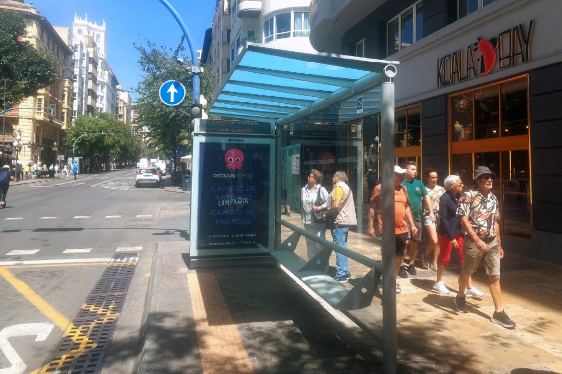 Alicante modernizará más de 250 paradas de autobús con nuevas marquesinas y paneles digitales