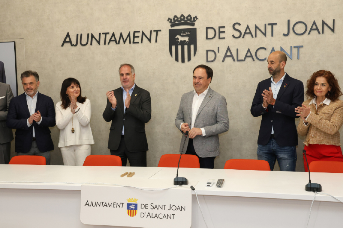 El Consell refuerza su apuesta por Sant Joan con inversiones en vivienda, educación e infraestructuras
