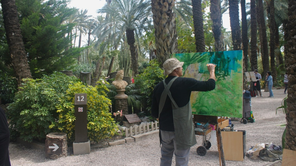 Certamen de pintura r&aacute;pida en el Huerto del Cura de Elche.