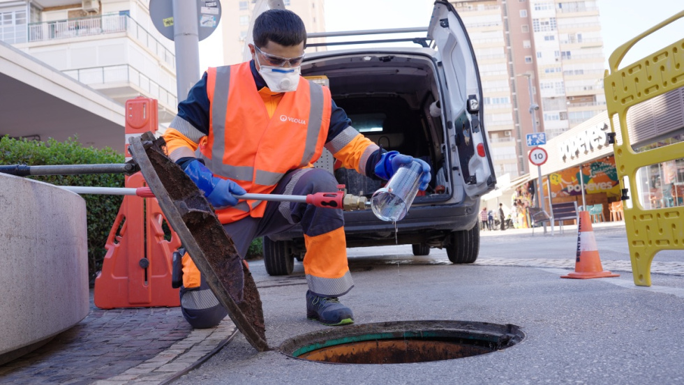 Mantenimiento de la red de agua potable en Benidorm.