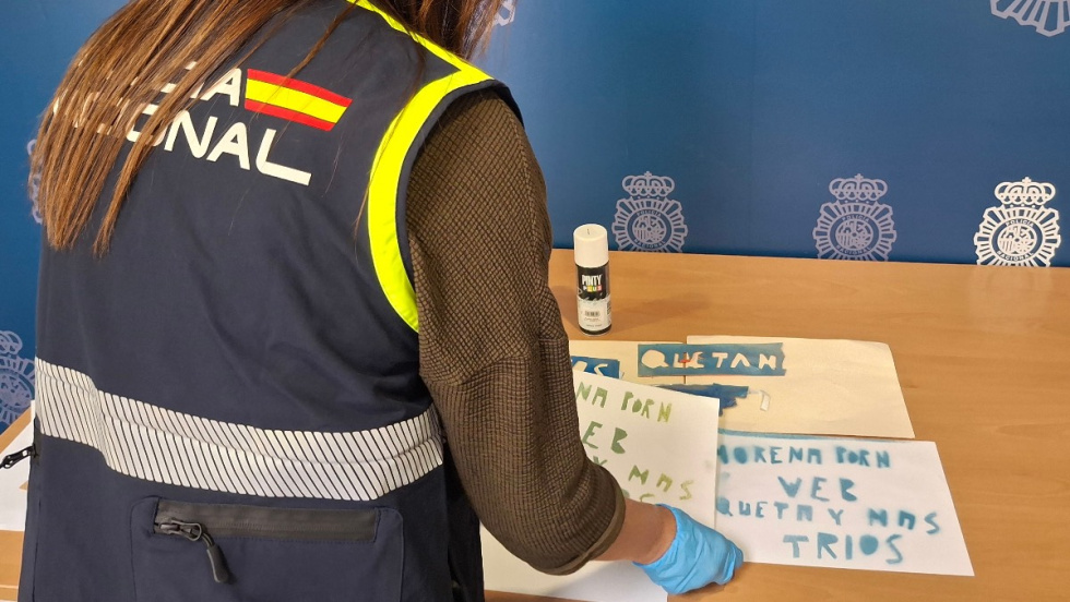 Detenido en Cocentaina por acosar durante un año a su expareja con pintadas sexuales y mensajes vejatorios