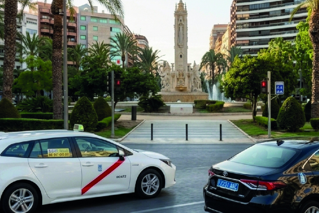 El Consell regula la convivencia entre taxis y VTC con un nuevo decreto de movilidad