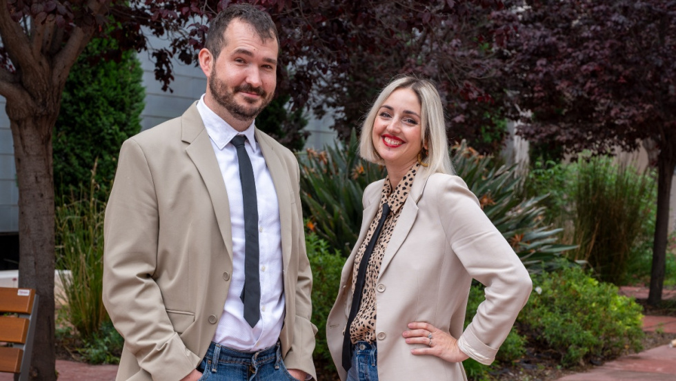 Maximilian Eggl y Silvia de Santis, investigadores del Instituto de Neurociencias de la UMH.