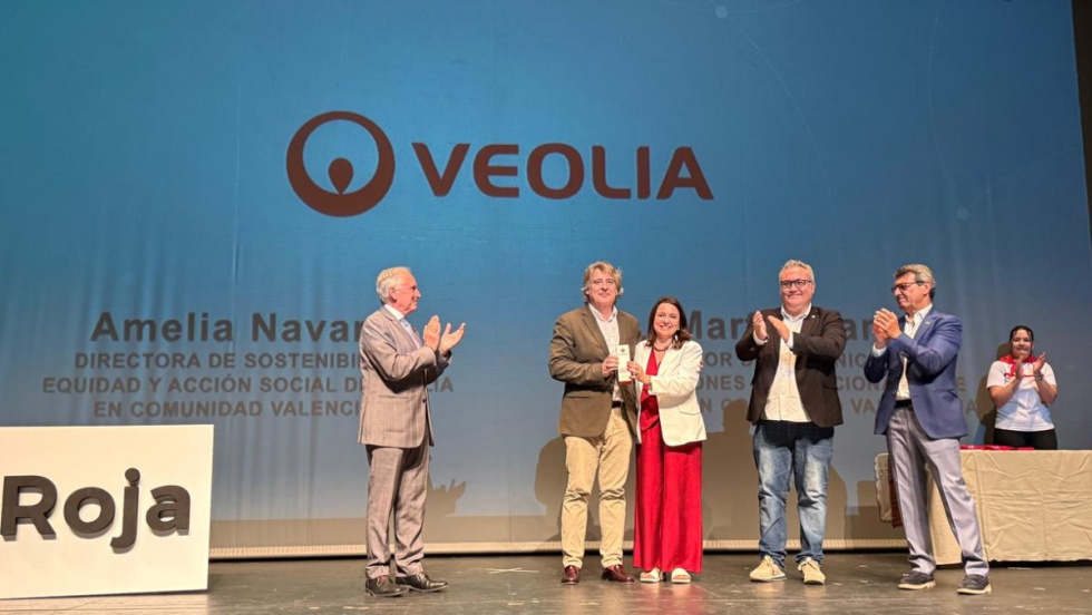 Cruz Roja reconoce la labor social de Veolia en la provincia de Alicante