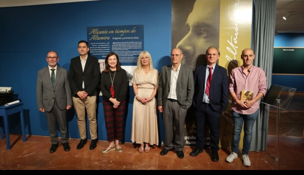 Cultura exhibe por primera vez en Alicante el legado documental de Rafael Altamira
