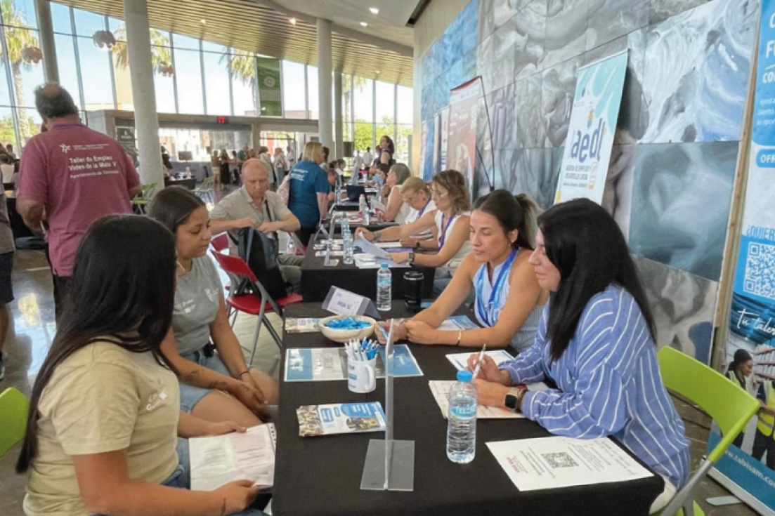 Feria de empleo de la Vega Baja en Torrevieja