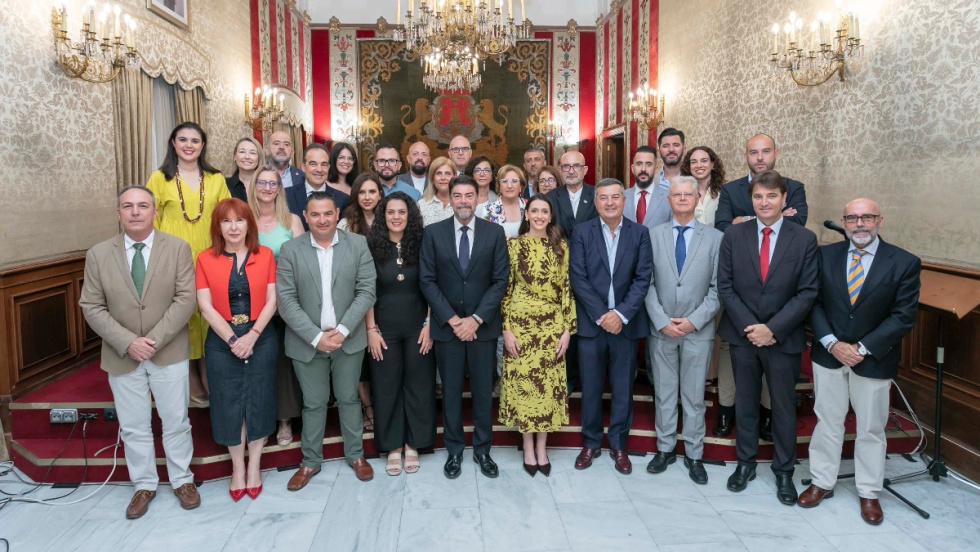 Alicante aprueba la creación de la Fundación del Centenario de las Hogueras para preparar la celebración de 2028