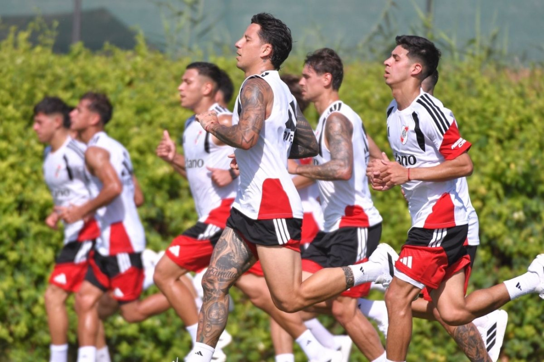 Sesi&oacute;n de entrenamiento del River Plate en la provincia de Alicante