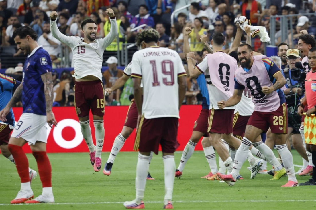 Espa&ntilde;a en el partido contra Francia