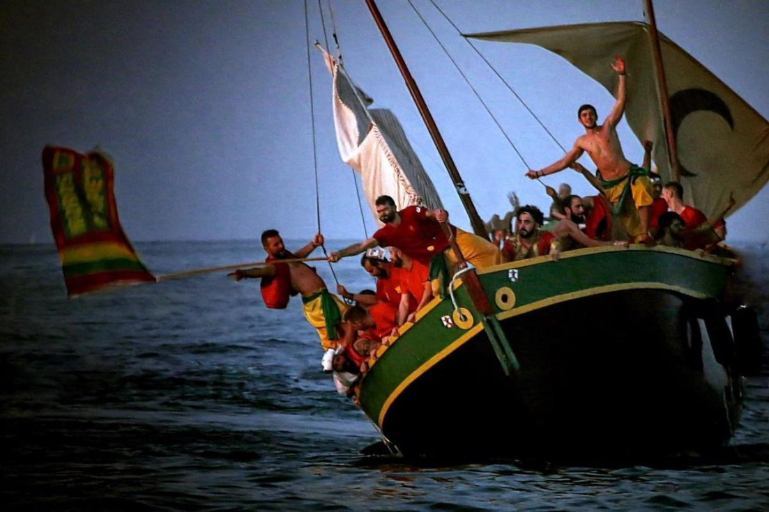 Moros y Cristianos de Villajoyosa