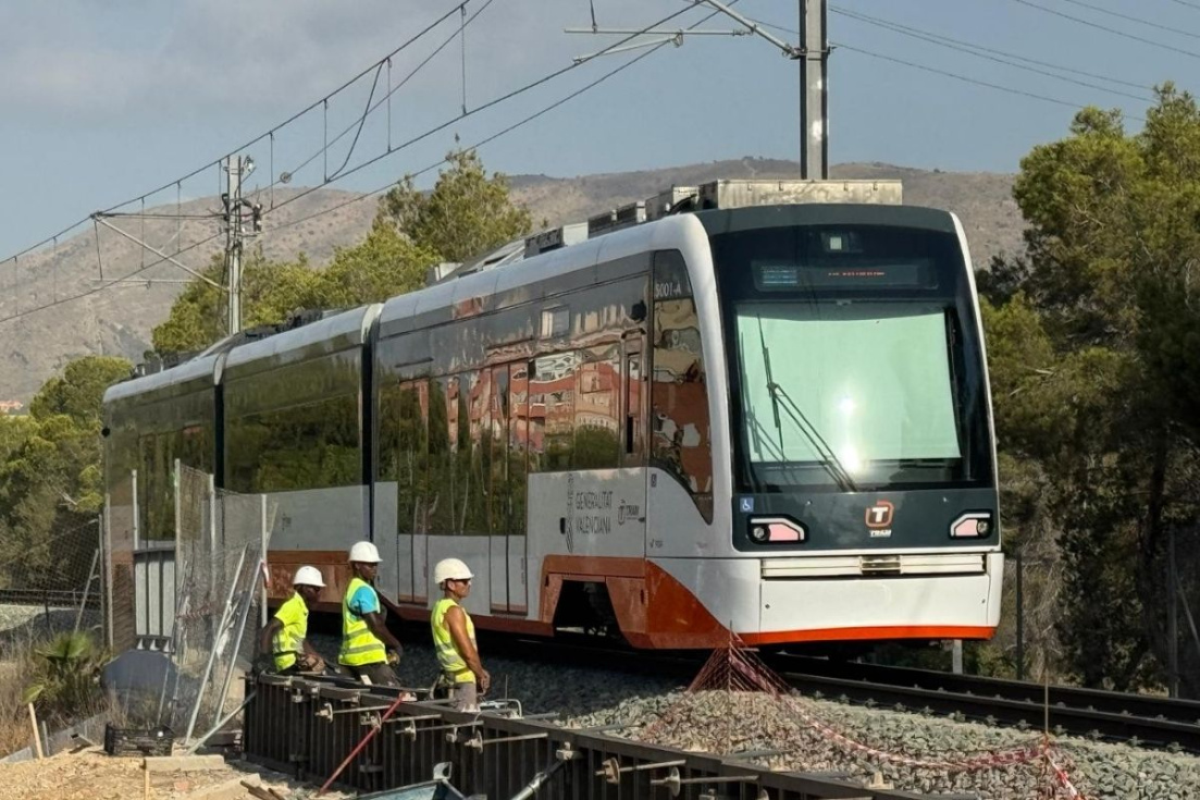 Ejecuci&oacute;n de las obras de tranviarizaci&oacute;n del TRAM d&rsquo;Alacant en Benidorm
