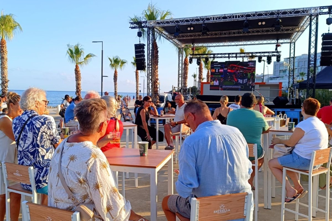 La Vila Street Food Market
