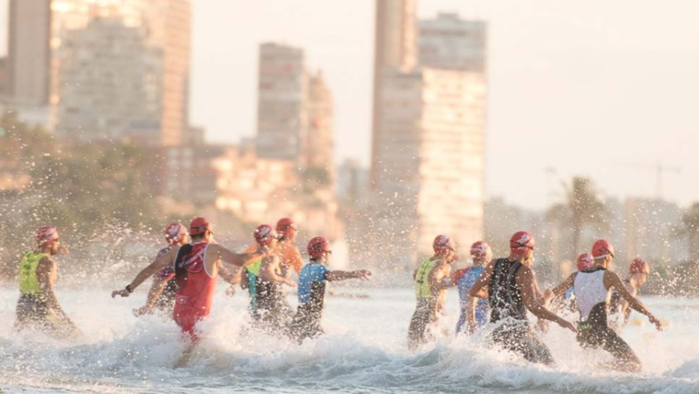 Triatl&oacute;n de Alicante.
