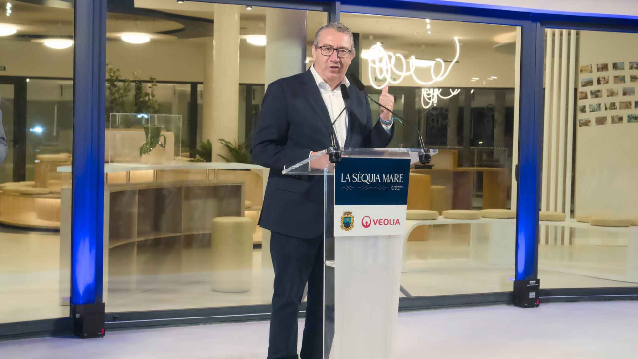 Toni P&eacute;rez en la inauguraci&oacute;n de la Sequia Mare de Benidorm.