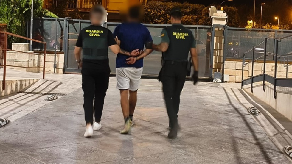 Detenido por la Guardia Civil en Villena.