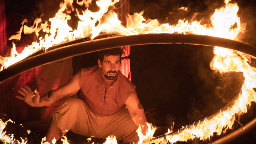 Espect&aacute;culo de fuego en el Festival Medieval de Elche.