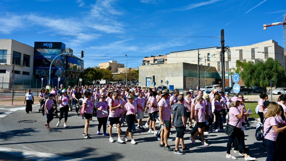 Marcha contra el c&aacute;ncer de mama en El Campello