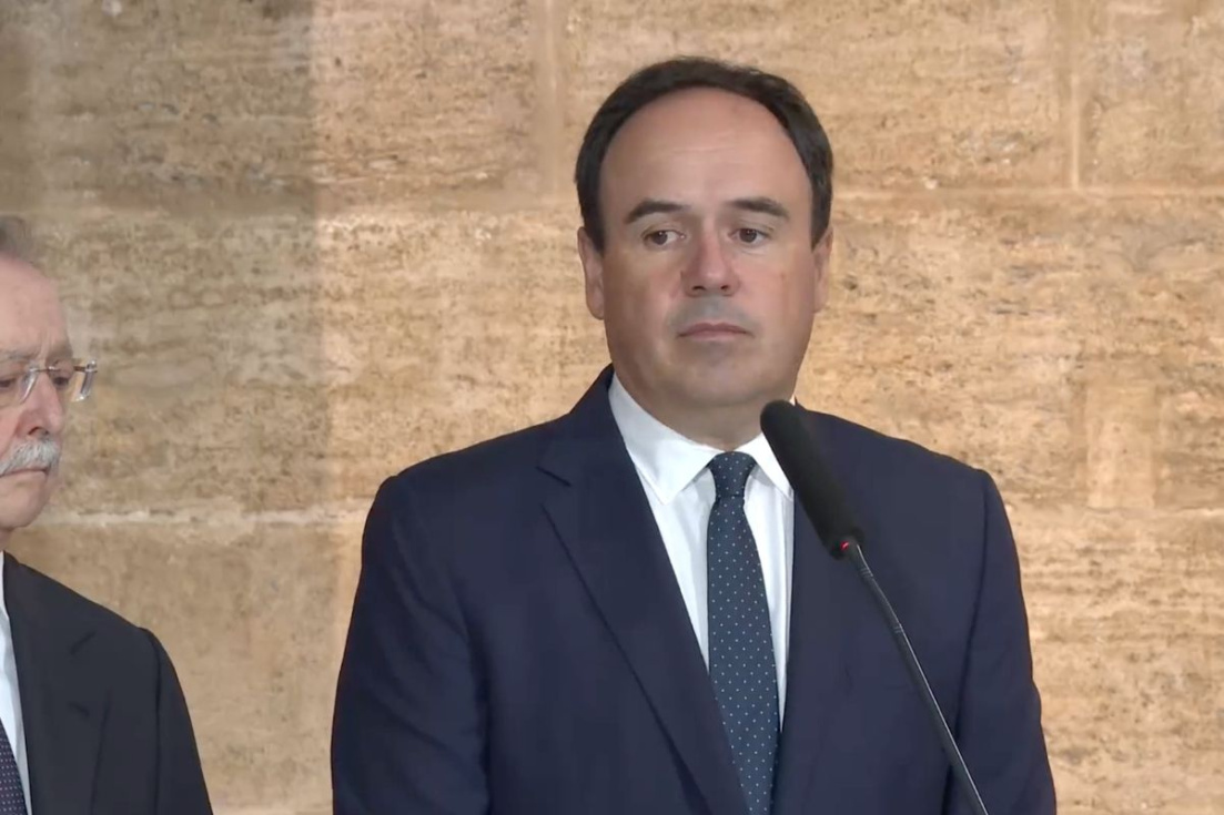 P&eacute;rez Llorca y Juan Jes&uacute;s Vivas durante la visita institucional