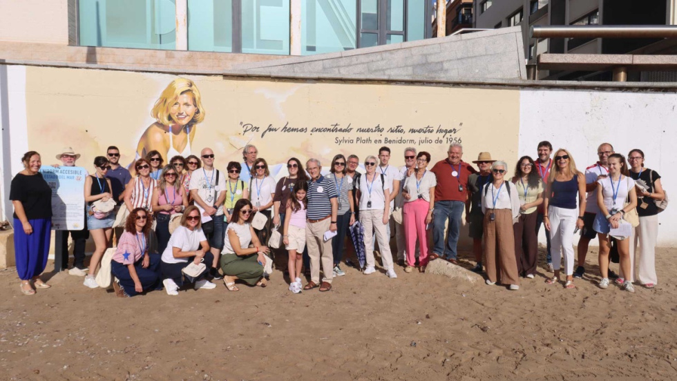 Benidorm recorre los lugares de la ciudad que inspiraron a Sylvia Plath.