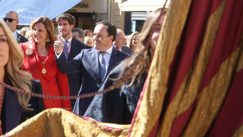 P&eacute;rez Llorca en la procesi&oacute;n c&iacute;vica del 9 de Octubre.